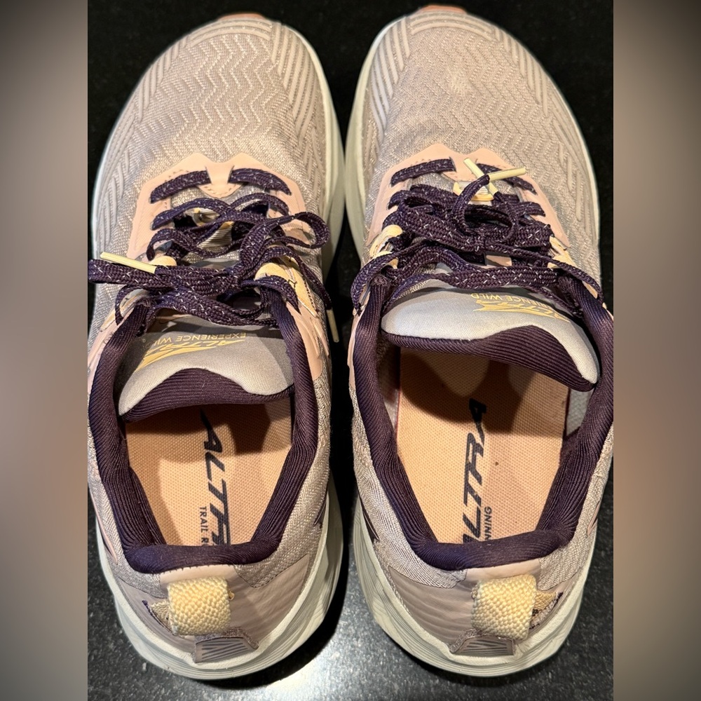 Women’s Altra Experience Wild, Size 10 - Picture 5 of 16